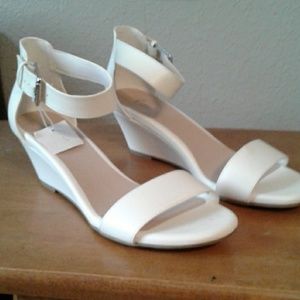 White wedges